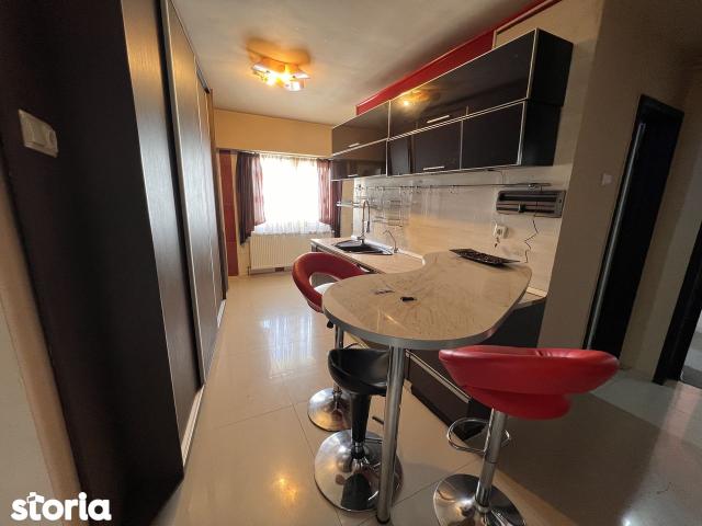 Direct proprietar 3 Camere Mobilat Utilat vedere Panoramica langa ITC