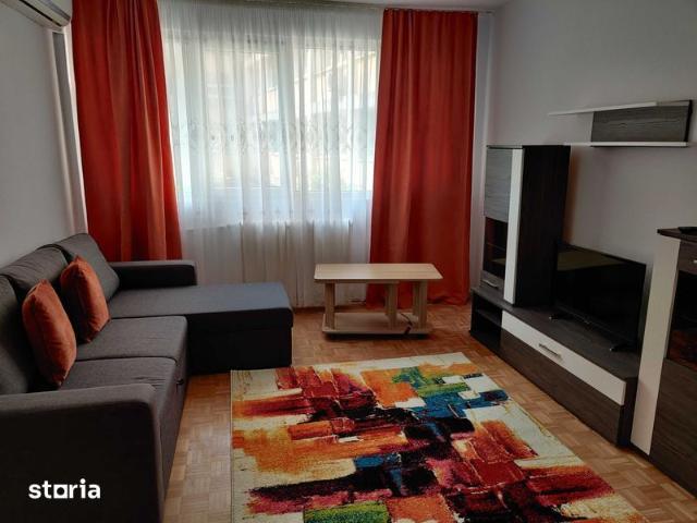 Direct Proprietar inchiriez, central Universitate, apt 2 camere