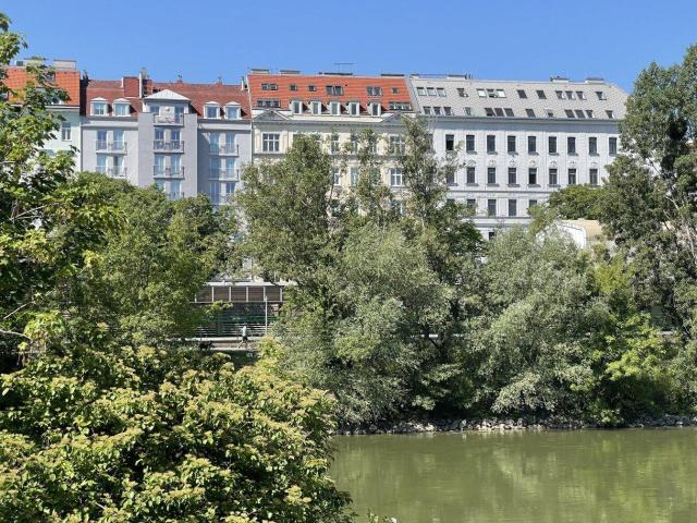 DIREKT am DONAUKANAL + FREIER BLICK + SCHÖNER ALTBAU + nahe Servitenviertel!