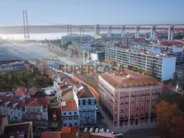 Distinto T2 com terraço privativo e interiores luminosos