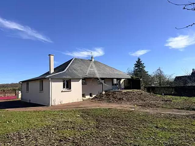 Distré 49400 Achat / Vente maison 7 pièces t7 au dernier étage cave