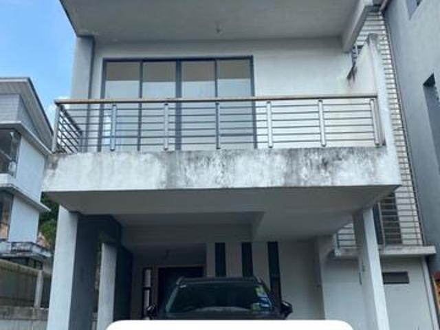 Discount 60K 3 Storey SemiD Saffron Saujana Puteri Heights Rawang