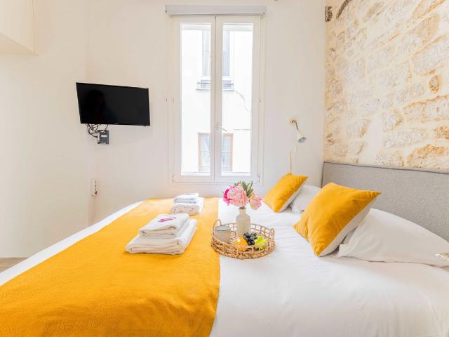 Discover the Charm of Le Quartier: Parisian Elegance and Architectural Marvels in the 2eme Arrondissement, Paris Amsterdam Apartments for Rent
