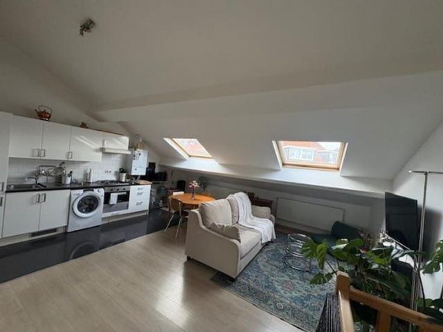 Discover this charming 1 bedroom apartment