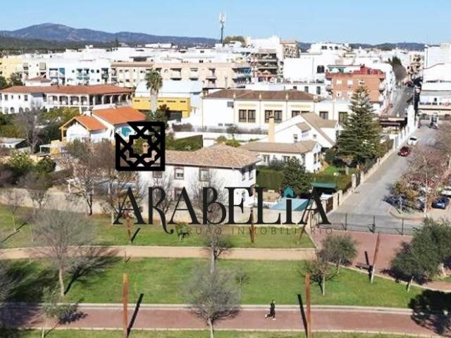 ¡DISEÑA TU PROPIA CASA EN EL NARANJO! 139 m2 con terraza y 5 dormitorios