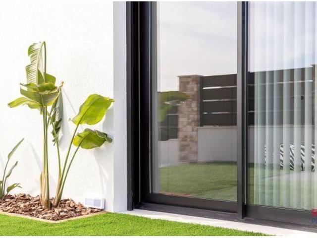 ¡Diseño, Confort, Golf y Lujo en Finestrat!