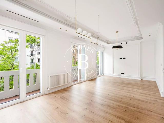 Diseño contemporáneo a estrenar en finca clásica de Goya 138m² Madrid