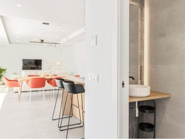 Diseño contemporáneo y esencia mediterránea