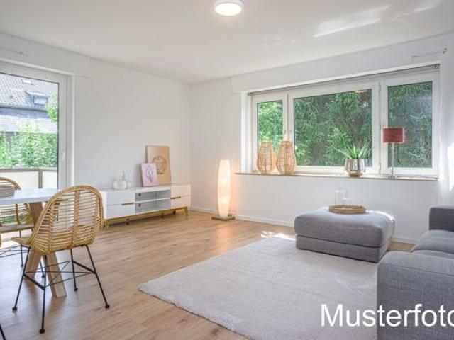 Diskrete Vermarktung: kleine Wohnung in sanierter Stadtvilla mit hoher AfA! PROVISIONSFREI