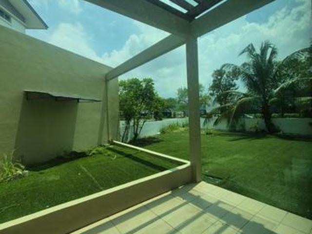 DIsland Resindence Puchong Landed Property for rent