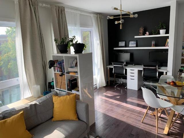 Dispo le 1er oct 2026 Magnifique Condo 2 chb Tout Équipé & meublé Stationnement Intérieur !