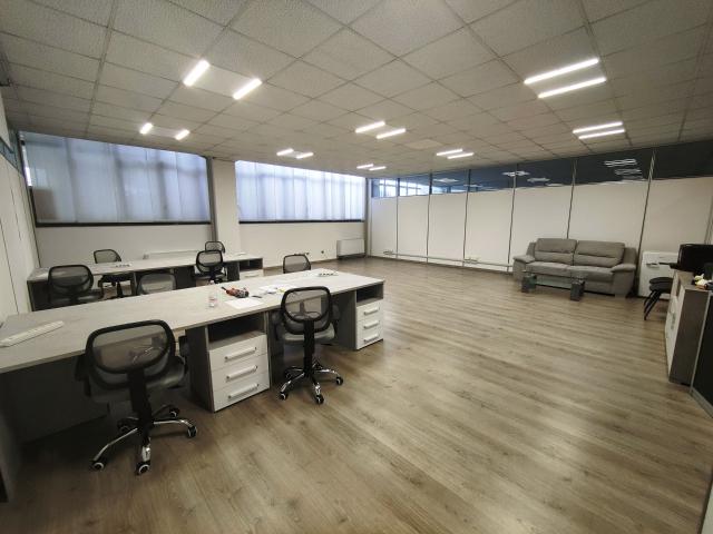 DISPONIBILI 3 UFFICI IN SPAZIO COWORKING CO+FABB THE SOCIAL URBAN COWORKING