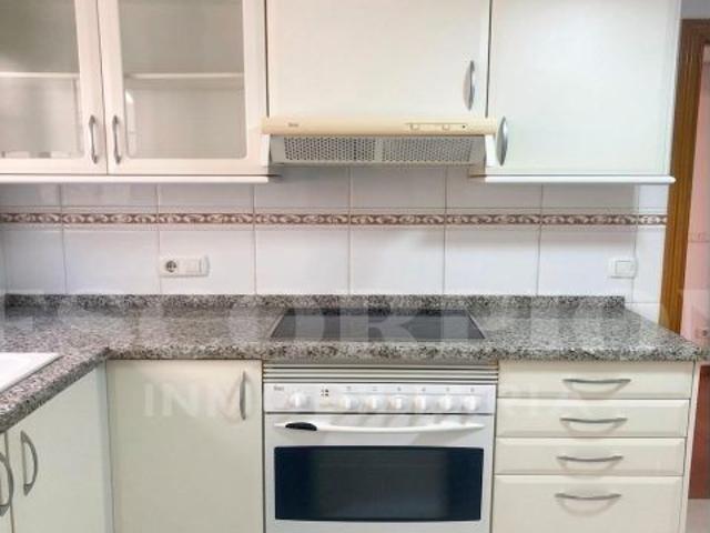 Disponible piso en alquiler sin amueblar Urb Torre en conill. Bétera