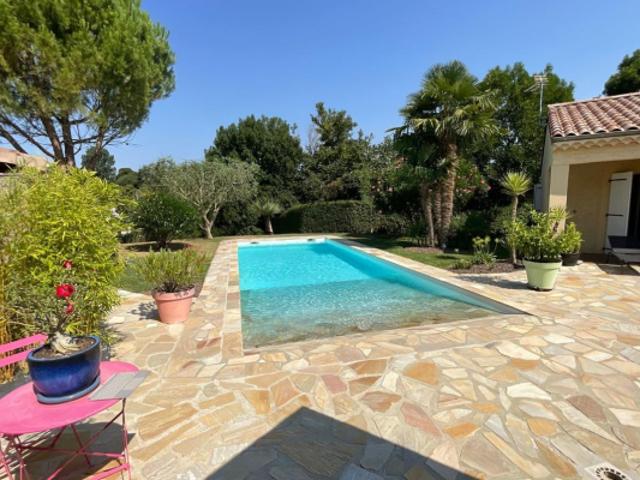 5 min de CREST, villa avec très belles prestations, plain pi