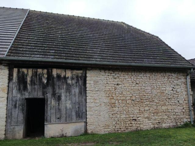 Divers à vendre à Jully sur Sarce 10260