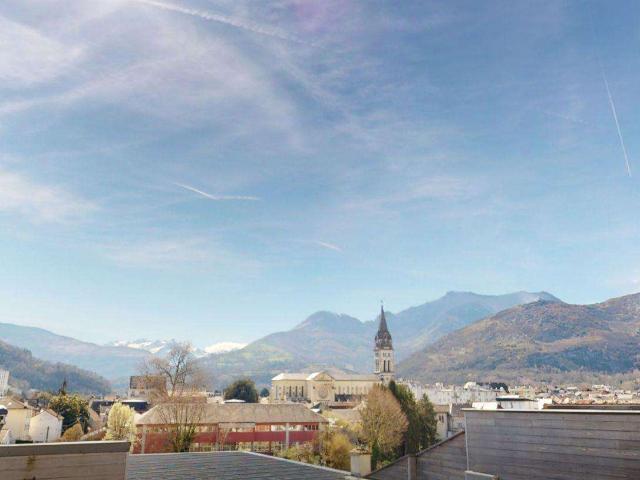 Divers locations Lourdes 65
