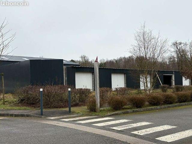 Divers locations Saint Jean Brévelay 56