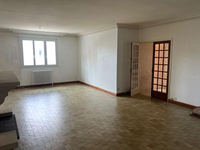 Divers locations 7 pièces Nantes Toutes Aides 44