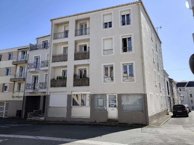 Divers ventes La Roche sur Yon 85