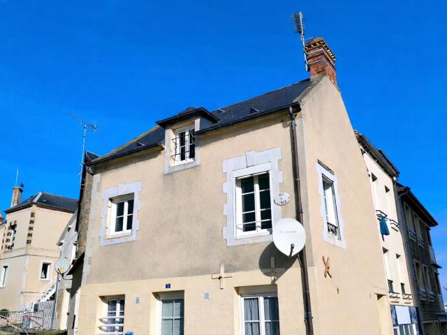 Divers ventes 2 pièces Port en Bessin Huppain 14