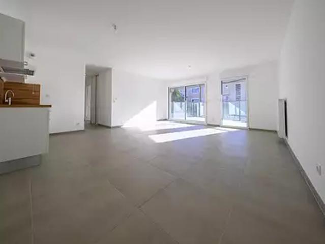 Divonne les Bains 01220 Achat / Vente appartement 3 pièces t3 balcon