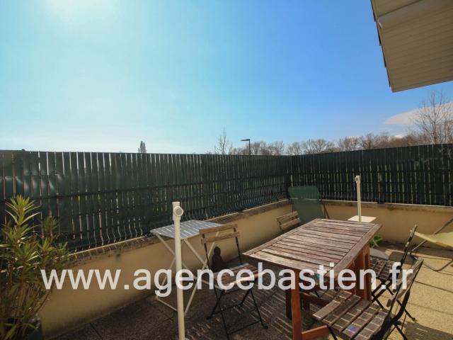 Divonne les Bains Appartement T2 en duplex 54.8 m² avec terr