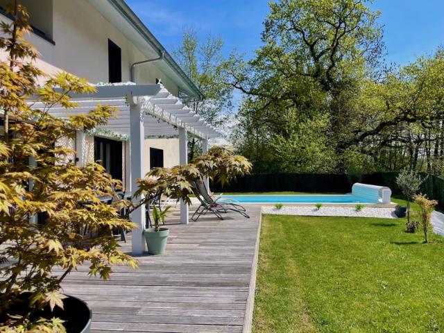 DIVONNE LES BAINS MAISON CONTEMPORAINE AVEC VUE PANORAMIQ
