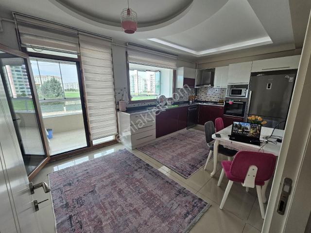 Diyarev Gayrimenkulden Acil Satılık Uygun Fiyatlı 4+1 Daire