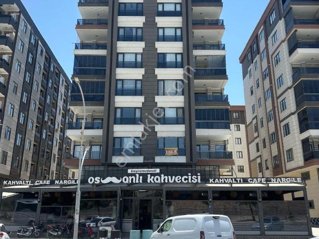 Doğu Emlaktan Kiralık 4+1 Daire Karşıyaka Kanal Boyunda