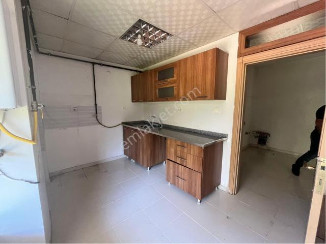 Doğum Hastanesi Yanı Kiralık Uygun 1+1 Daire