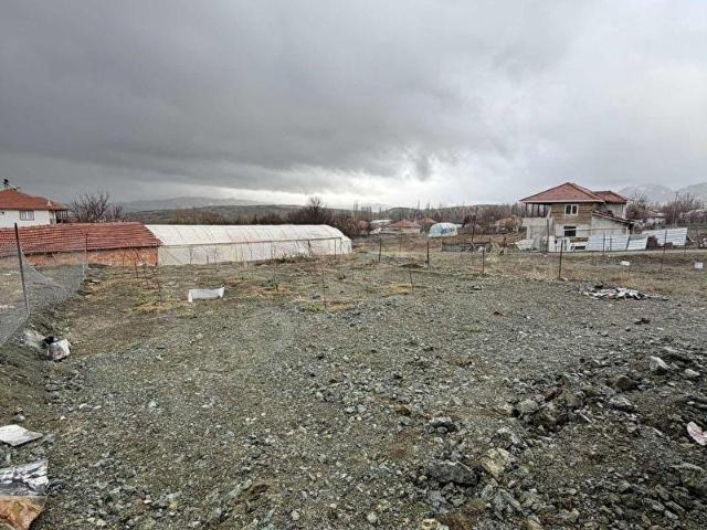 Doğa İçinde Hazır FIRSAT! 2+1 Ev + 540 m Arsa Satılık
