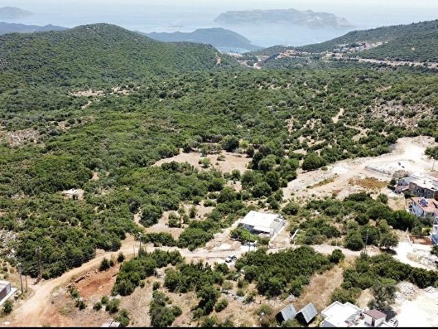 DOĞA ve DENİZ MANZARALI ÖNÜ KAPANMAZ SATILIK VİLLA İMARLI ARSA