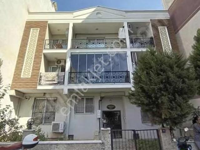 Doğal Gazlı Eşyalı 1 + 1 Satılık Daıre