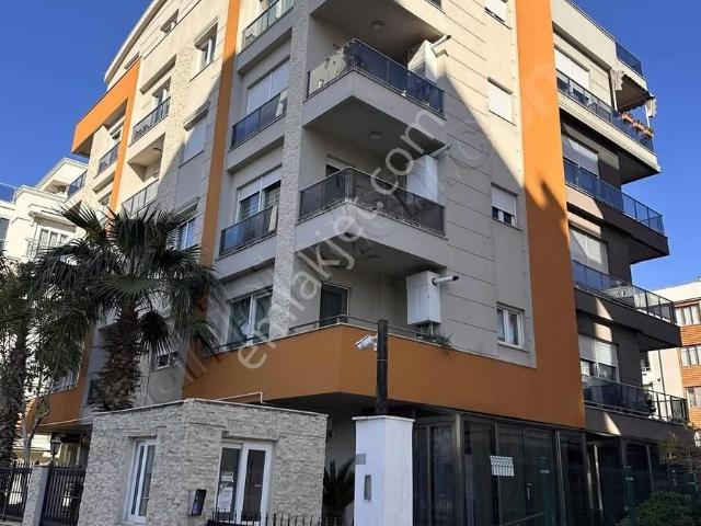 Doğalgaz Kombili Eşyalı Kiralık Daire