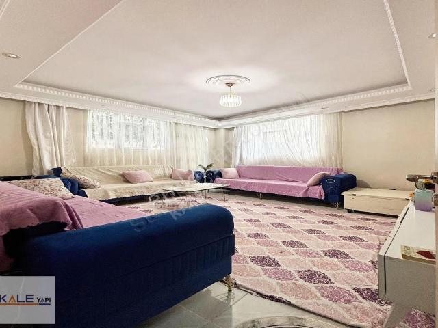 Doğanaraslı Bulvarında Giriş Emsali 2+1 Satılık Daire