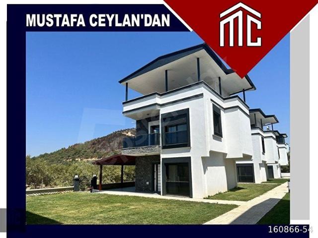 Doğanbeyde Satılık 3+1 Havuzlu Müstakil Villa Site içinde Yatırıma Uygun
