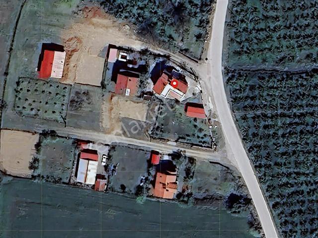 Doğayla İçiçe, Merkeze Yakın 4 Katlı Bahçeli Dubleks Villa
