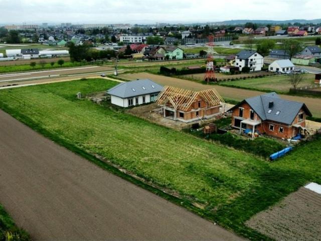 Do Cegielni 1 100 m², Zielonki