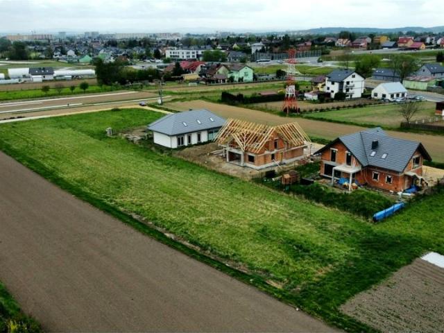 Do Cegielni 1 100 m², Zielonki