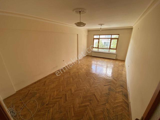 Doğdu Emlak'tan Ara Kat Cadde Üzeri 110m2 3+1