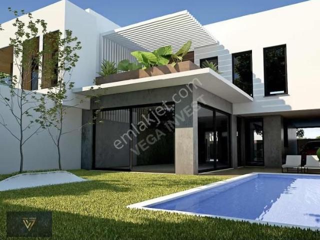 Döşemealtı Altınkalede Özel Havuzlu Lüks Villa