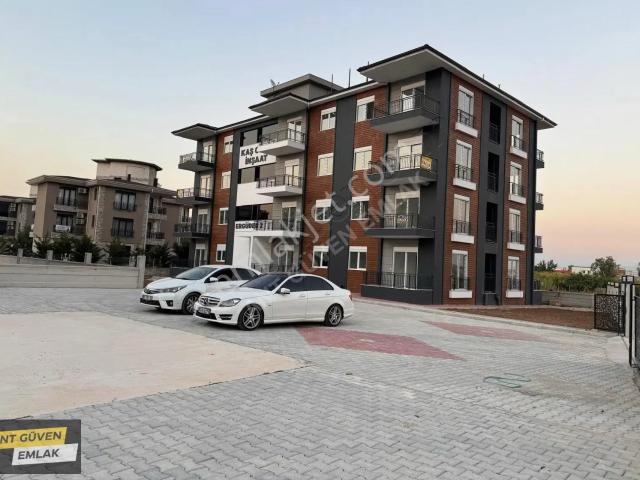 Döşemealtı Devlet Hast. Karşısında 1+1 Asansörlü Kiralık Daire