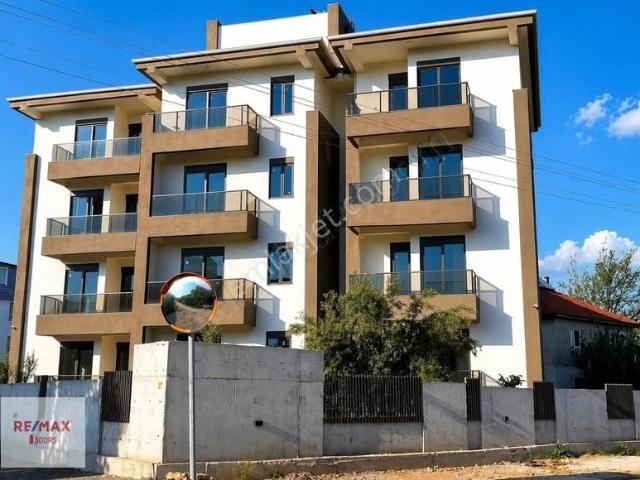 Döşemealtı Devlet Hastanesine Çok Yakın Kiralık 1+1 Daire