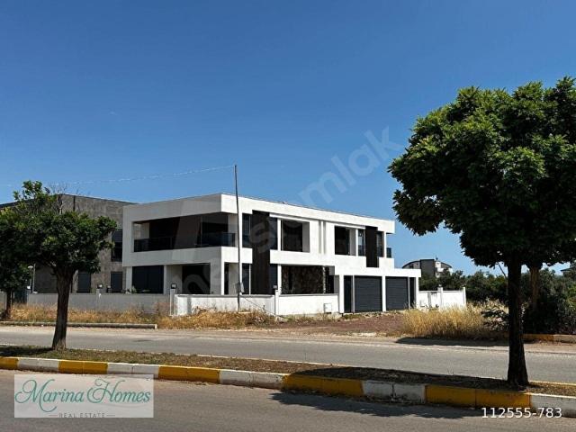 Döşemealtı Yşilbayır 7+1 Luks Villa Satılık
