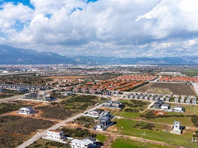 DÖŞEMEALTI ALTINKALEDE 500 M2 VILLA ARSASI HARİKA KONUM