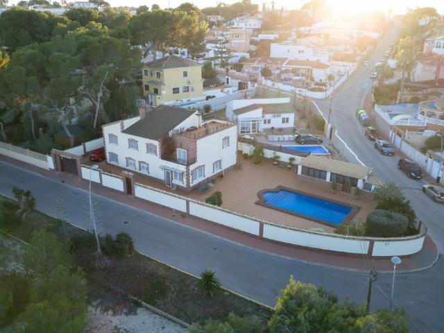 Willa 312 m² 7 sypialni basen i tarasy w Los Balcones