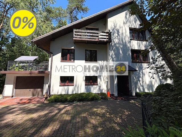 Do sprzedania przestronny dom 325 m² w Piasecznie