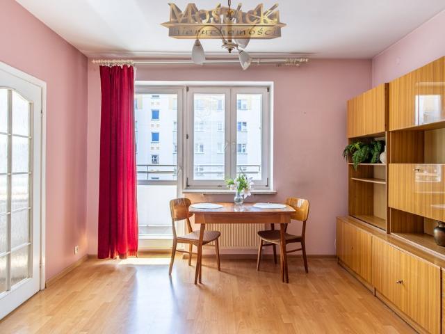 Do sprzedania przestronne mieszkanie 32 m² z balkonem na Ursynowie