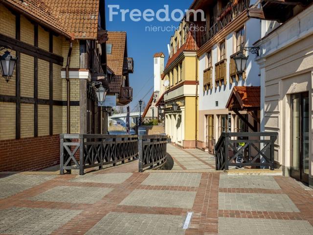 Do sprzedania przestronne mieszkanie 38,5 m² w Mikołajkach