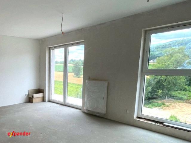 Sprzedam przestronne 2 pokojowe mieszkanie 48 m² z balkonem i widokiem na Ślężę